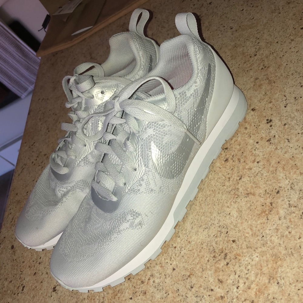 NEW!!! Nike Shoes